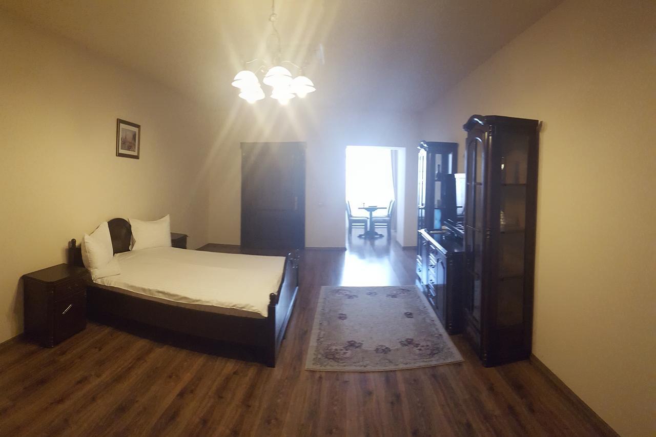 Le Petit Paris Hotel Cluj-Napoca